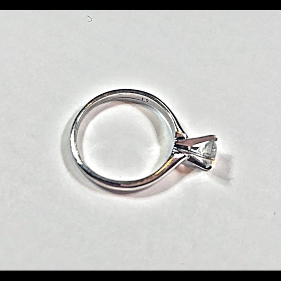 14kt white gold solitaire & Enhancer ring set - Picture 3 of 8